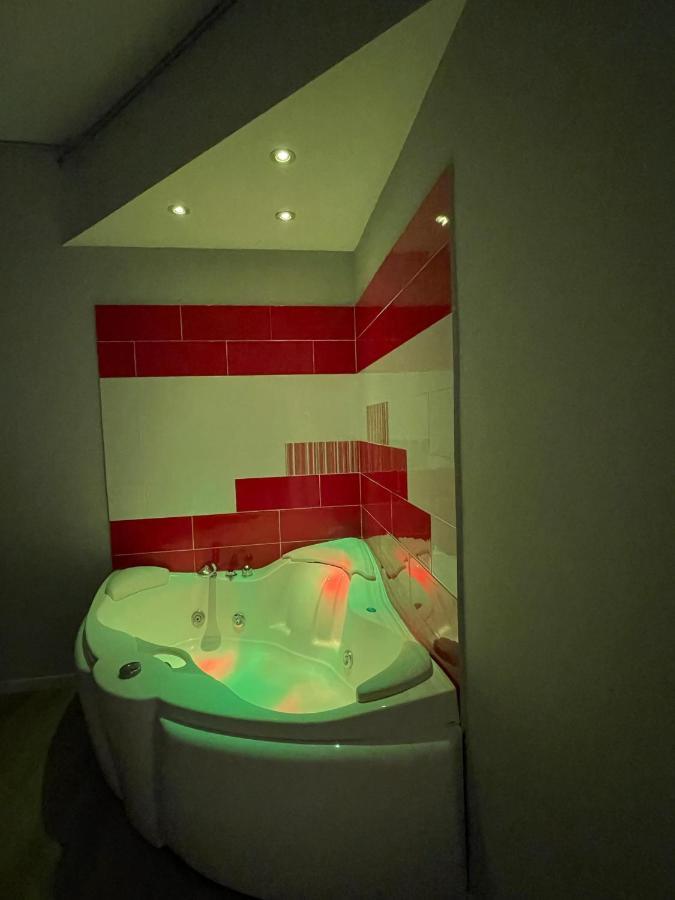 Vomero Suite And Deluxe Room B&B Napoli Dış mekan fotoğraf