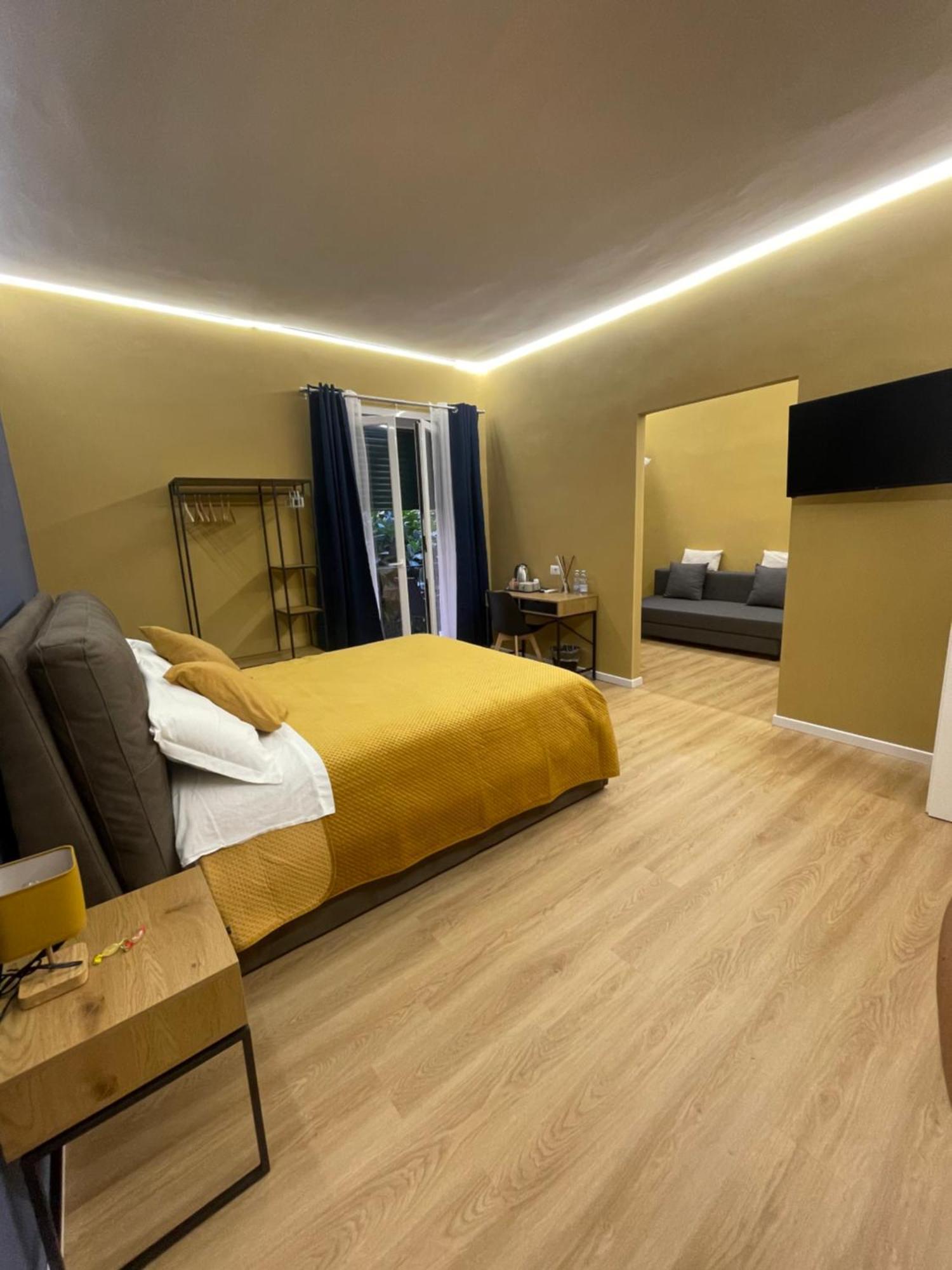 Vomero Suite And Deluxe Room B&B Napoli Dış mekan fotoğraf