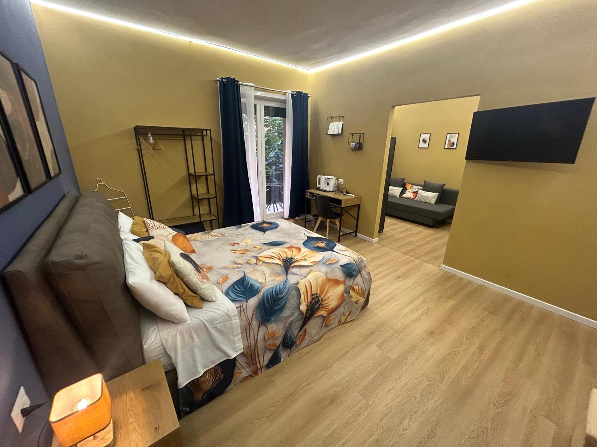 Vomero Suite And Deluxe Room B&B Napoli Dış mekan fotoğraf